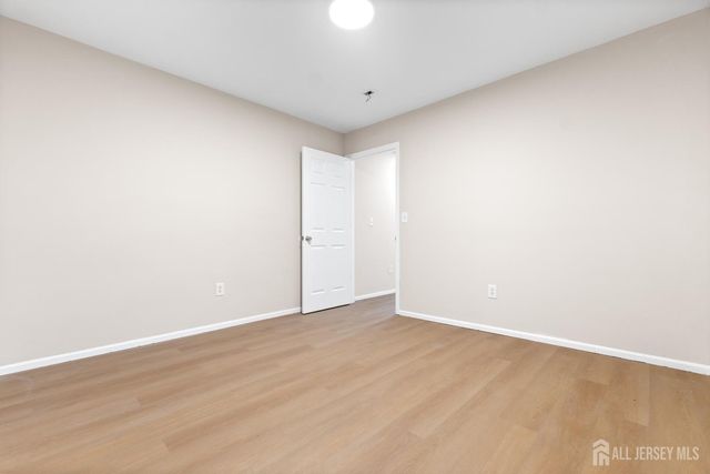 945 Lincoln Boulevard, Middlesex, NJ 08846