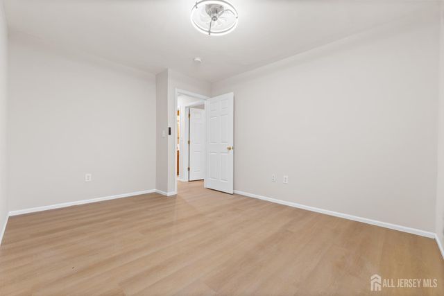 945 Lincoln Boulevard, Middlesex, NJ 08846