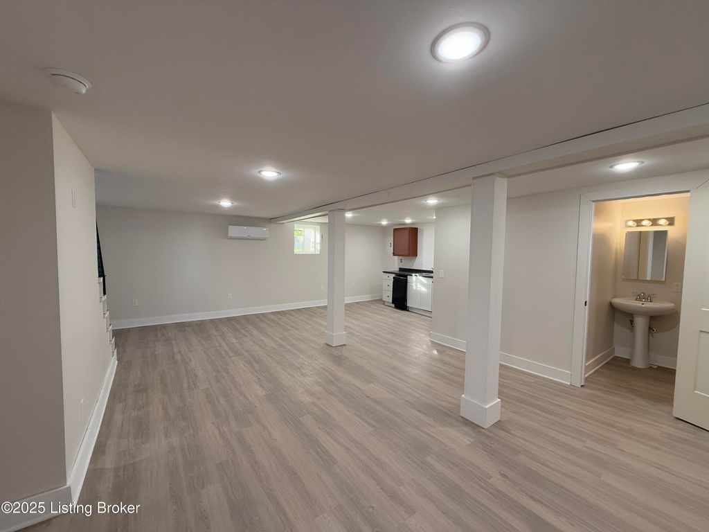 730 Hazel St 101, Louisville, KY 40211