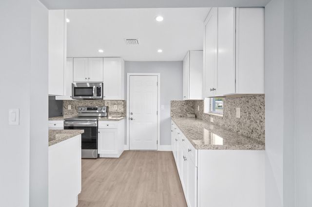 1620 NW 87th Ter, Plantation, FL 33322