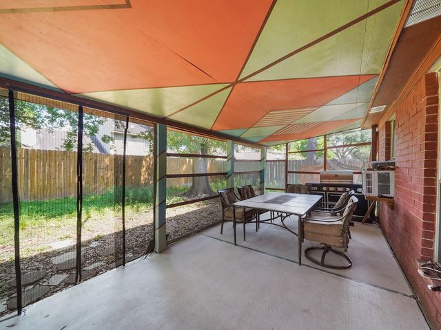 18142 Lake Bend Drive, Houston, TX 77084