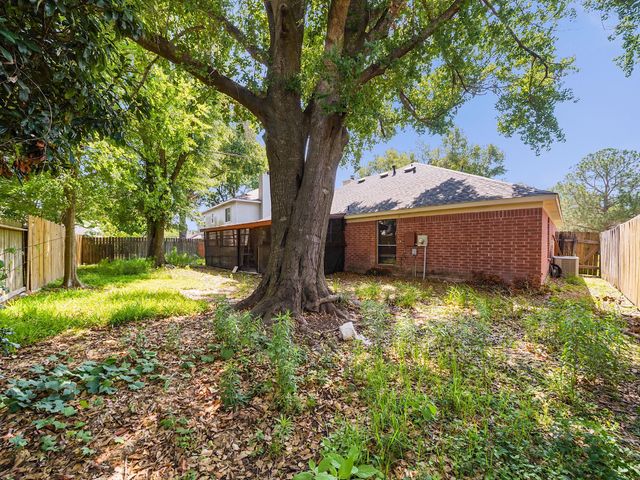 18142 Lake Bend Drive, Houston, TX 77084