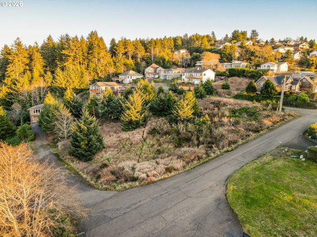 1404 River View Dr, Pacific City, OR 97135