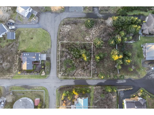 1404 River View Dr, Pacific City, OR 97135