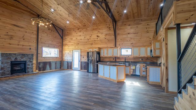 773 Spring Valley Drive, Mammoth Spring, AR 72554