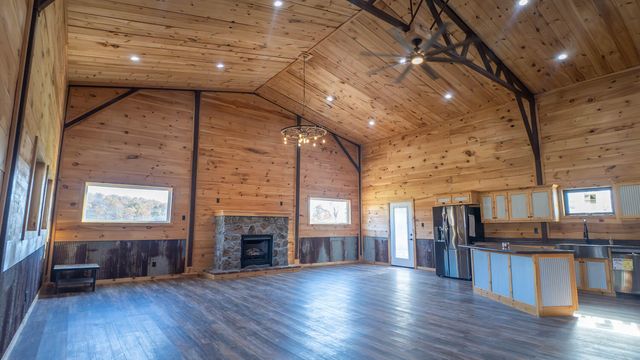 773 Spring Valley Drive, Mammoth Spring, AR 72554