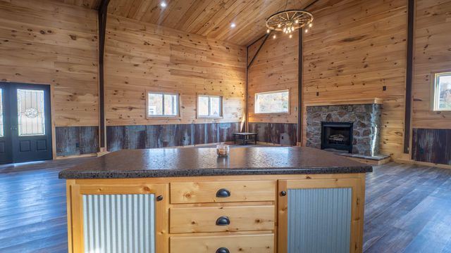 773 Spring Valley Drive, Mammoth Spring, AR 72554