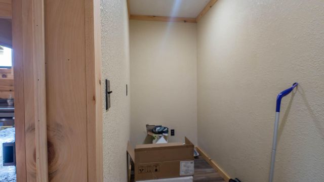 773 Spring Valley Drive, Mammoth Spring, AR 72554