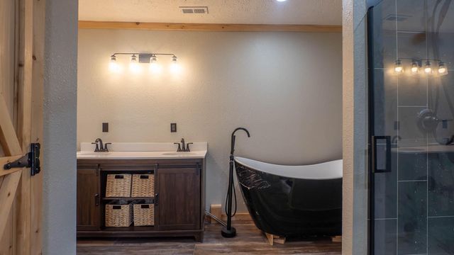 773 Spring Valley Drive, Mammoth Spring, AR 72554