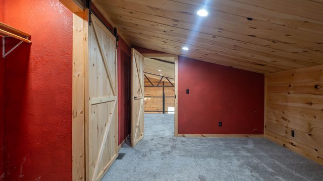 773 Spring Valley Drive, Mammoth Spring, AR 72554