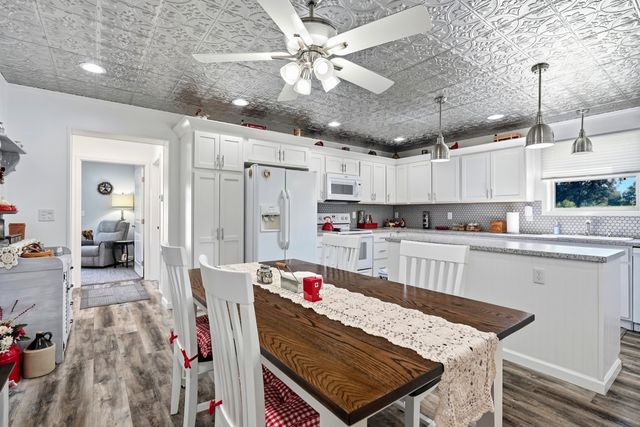 2097 Shellsford Rd, Mcminnville, TN 37110