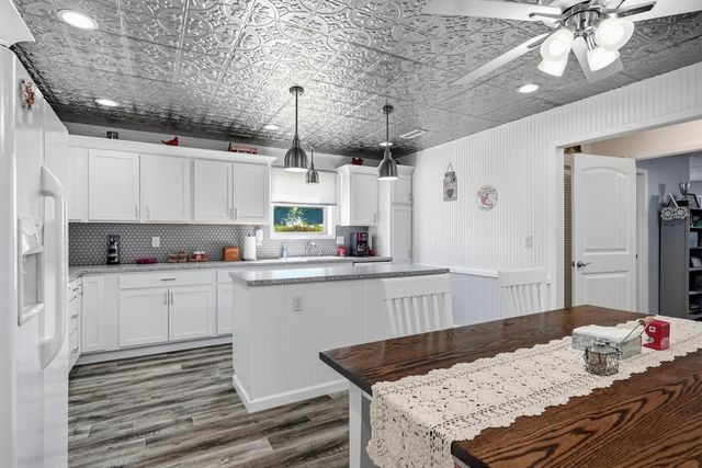 2097 Shellsford Rd, Mcminnville, TN 37110