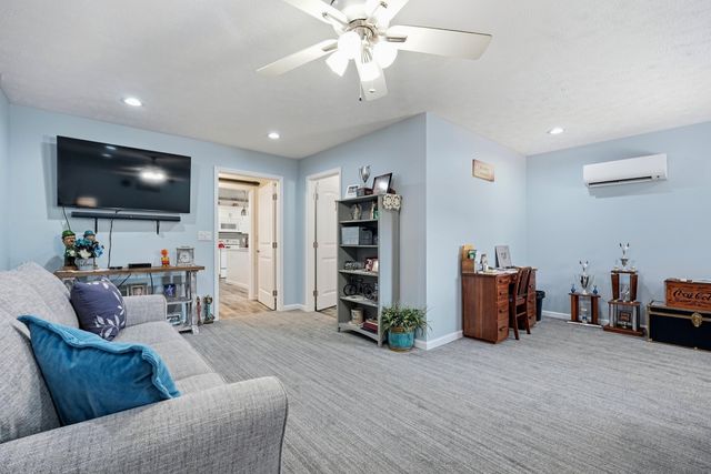 2097 Shellsford Rd, Mcminnville, TN 37110