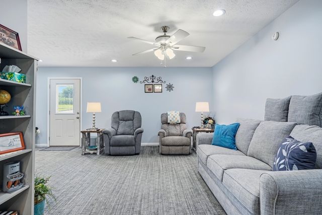 2097 Shellsford Rd, Mcminnville, TN 37110