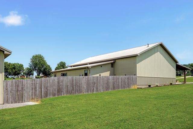 2097 Shellsford Rd, Mcminnville, TN 37110