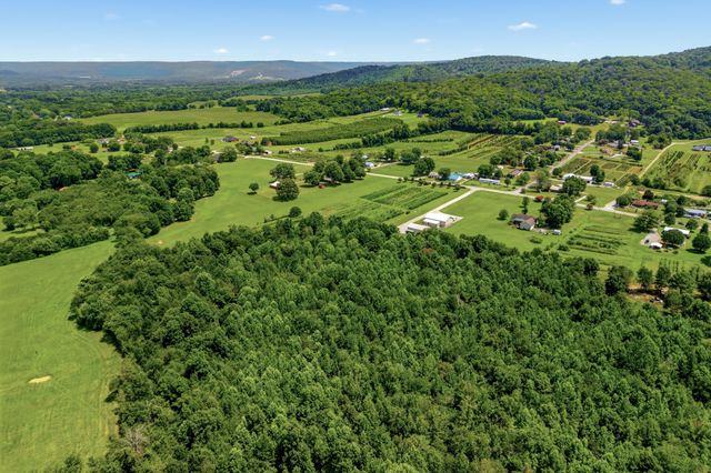 2097 Shellsford Rd, Mcminnville, TN 37110