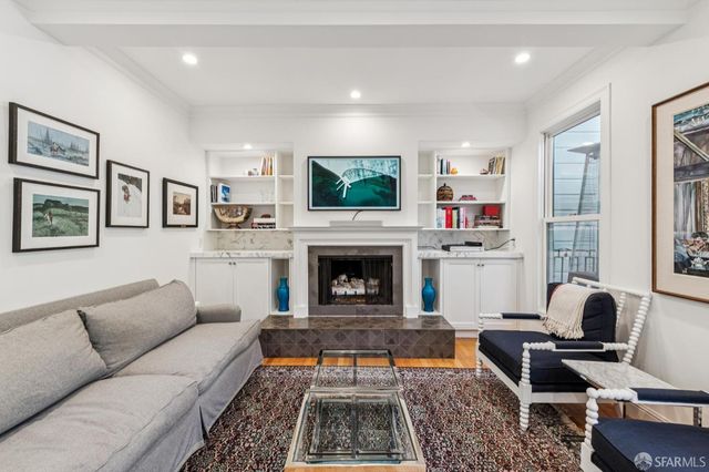 1646 Lyon Street, San Francisco, CA 94115