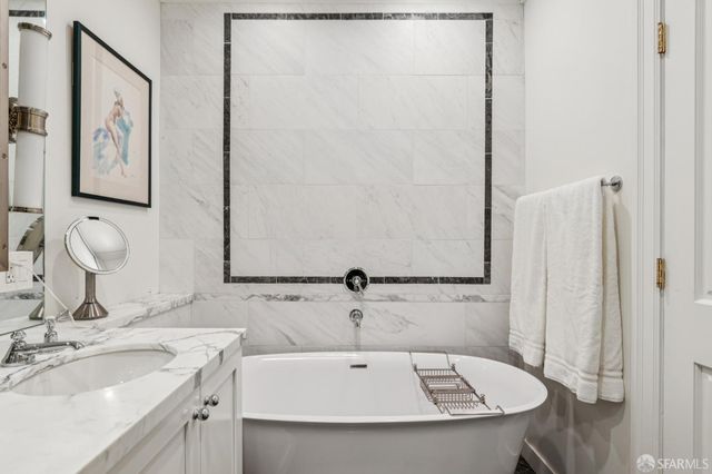 1646 Lyon Street, San Francisco, CA 94115