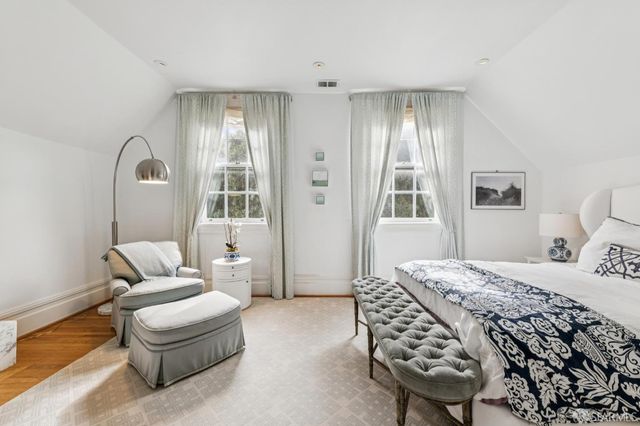 1646 Lyon Street, San Francisco, CA 94115