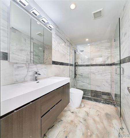 4253 Washington Boulevard A, St Louis, MO 63108