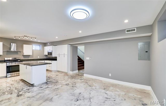 4253 Washington Boulevard A, St Louis, MO 63108