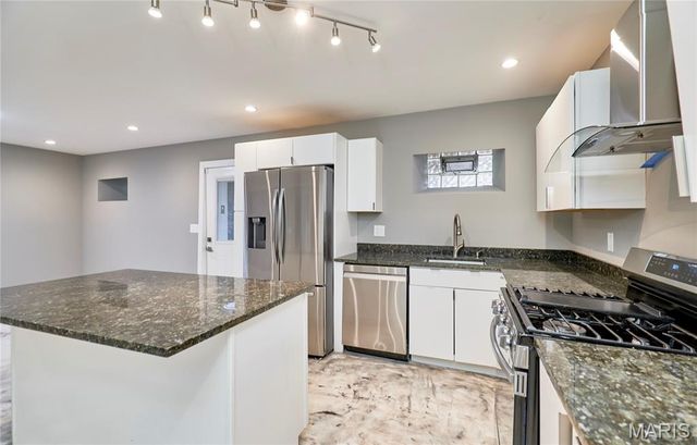 4253 Washington Boulevard A, St Louis, MO 63108