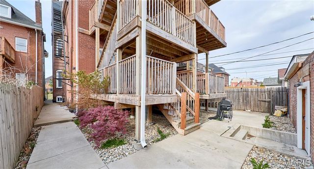 4253 Washington Boulevard A, St Louis, MO 63108