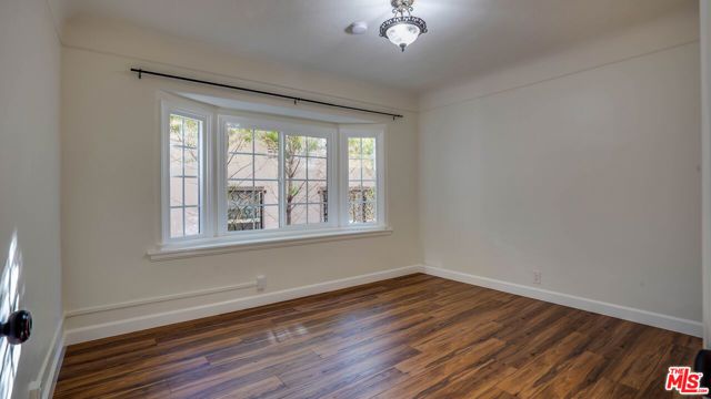 1306 S Longwood Avenue, Los Angeles, CA 90019