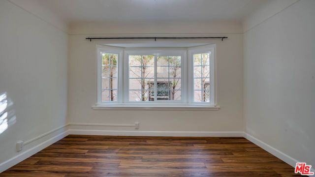 1306 S Longwood Avenue, Los Angeles, CA 90019