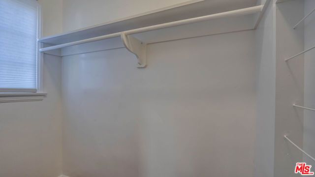 1306 S Longwood Avenue, Los Angeles, CA 90019