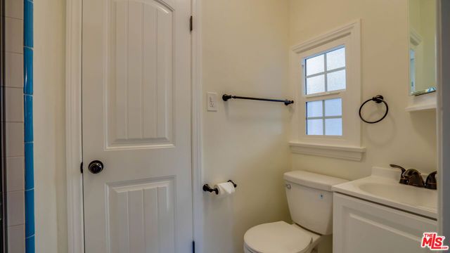 1306 S Longwood Avenue, Los Angeles, CA 90019