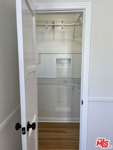 1306 S Longwood Avenue, Los Angeles, CA 90019