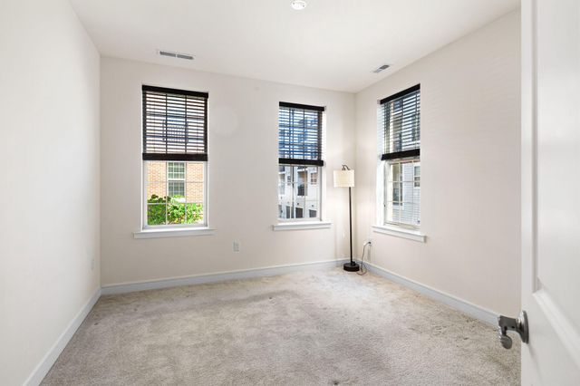101 BRINLEY CT, Philadelphia, PA 19146