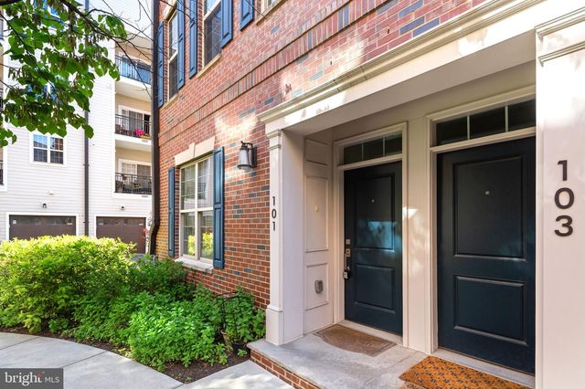 101 BRINLEY CT, Philadelphia, PA 19146