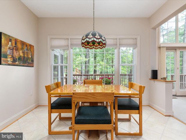 228 SUNSET CIR, Cross Junction, VA 22625