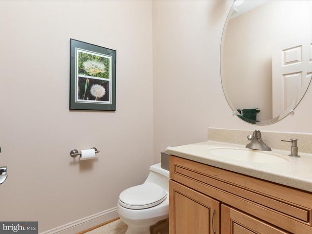 228 SUNSET CIR, Cross Junction, VA 22625