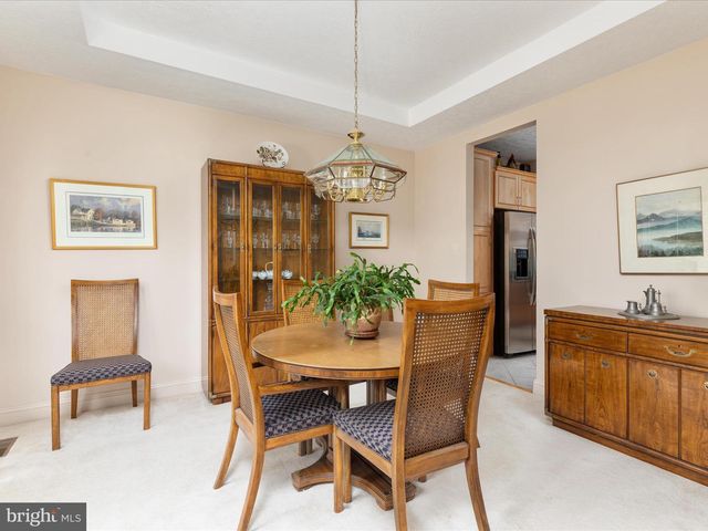 228 SUNSET CIR, Cross Junction, VA 22625