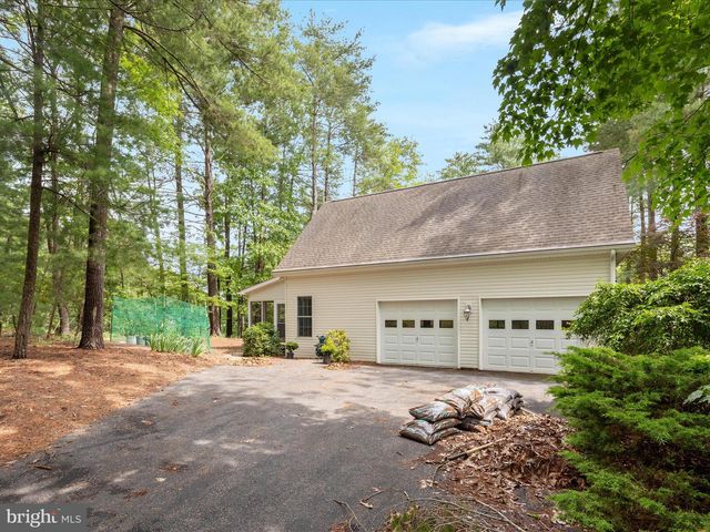 228 SUNSET CIR, Cross Junction, VA 22625