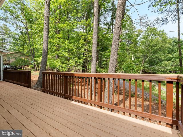 228 SUNSET CIR, Cross Junction, VA 22625