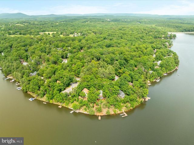 228 SUNSET CIR, Cross Junction, VA 22625