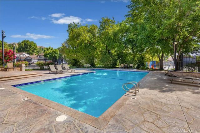 28339 Simsalido ave, Canyon Country, CA 91387