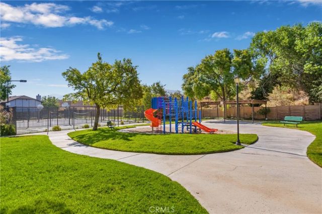 28339 Simsalido ave, Canyon Country, CA 91387