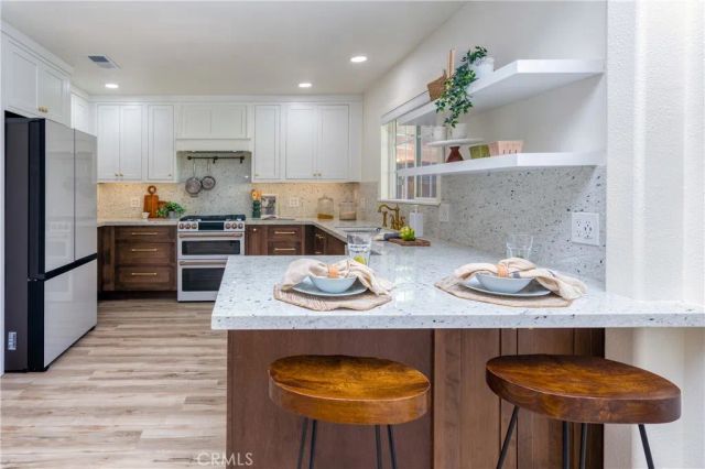 28339 Simsalido ave, Canyon Country, CA 91387