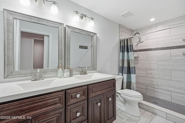 14750 BEACH Boulevard 20, Jacksonville, FL 32250