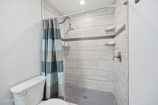 14750 BEACH Boulevard 20, Jacksonville, FL 32250