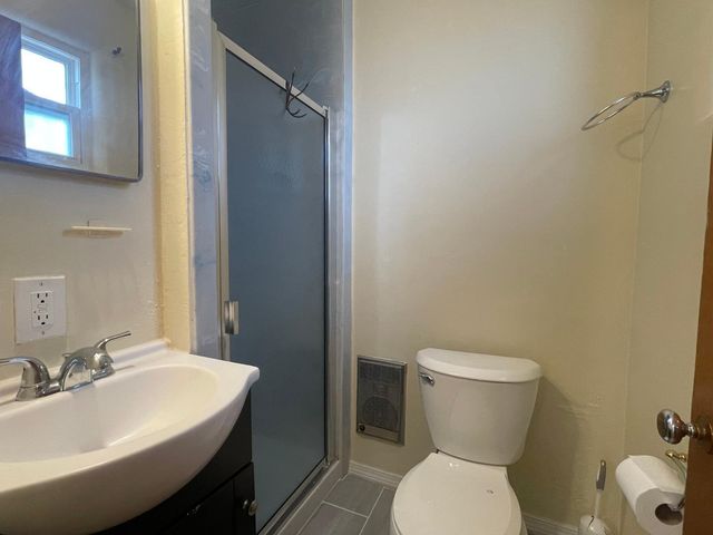 1025 Kentucky Street SE, Albuquerque, NM 87108