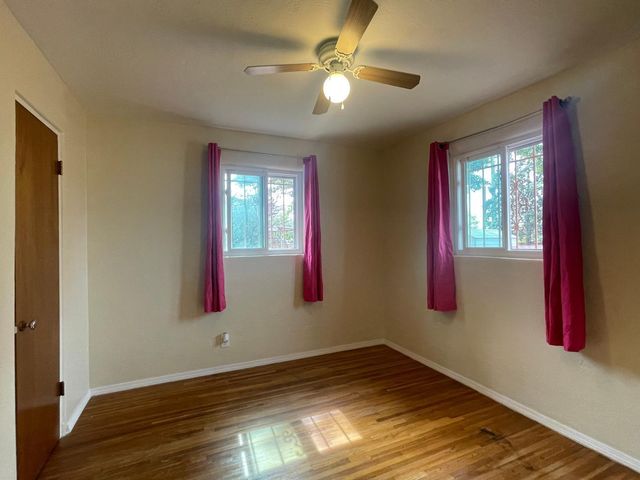 1025 Kentucky Street SE, Albuquerque, NM 87108