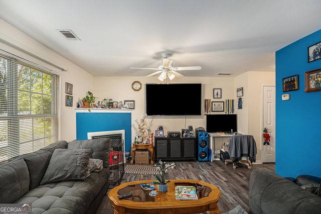 30 Crestfield Circle, Covington, GA 30016