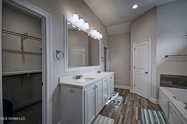 300 Buckhead Drive, Madison, MS 39110