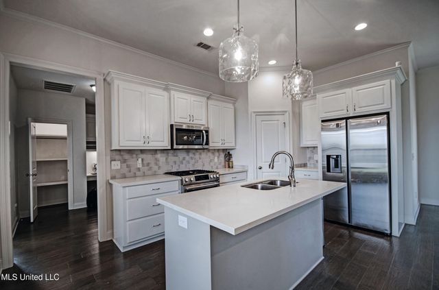 300 Buckhead Drive, Madison, MS 39110